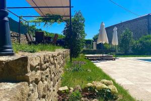 Zahrada ubytování La Joannassiène, maison Ardéchoise de caractère