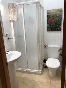 Kúpeľňa v ubytovaní APARTAMENTOS HÉRCULES SEVILLA centro de Sevilla