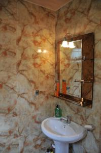 Koupelna v ubytování Guest House Ukimerioni