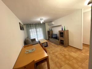 TV a/nebo společenská místnost v ubytování Apartamento Tortosa