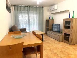 TV a/nebo společenská místnost v ubytování Apartamento Tortosa