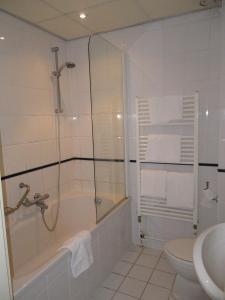 Een badkamer bij Hotel Landgoed Ekenstein