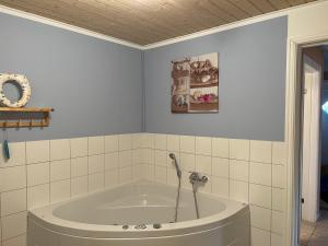Bilik mandi di Blaues Haus am See