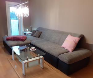Posezení v ubytování Schöne und ruhige Ferienwohnung in Ottendorf