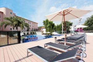 The swimming pool at or close to Isla Mallorca & Spa
