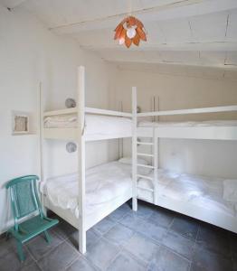 Postel nebo postele na pokoji v ubytování LosGuachos_ casa rural