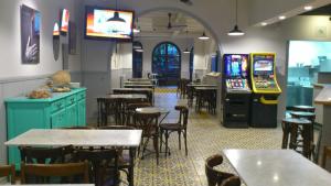 TV a/nebo společenská místnost v ubytování Hotel Torres