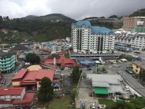 Cảnh núi rừng hoặc tầm nhìn ra núi từ căn hộ