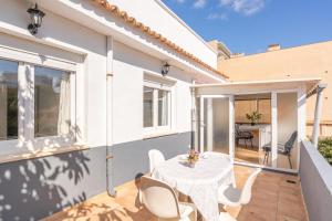 A balcony or terrace at Ana House