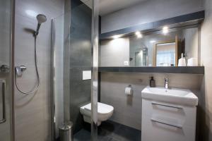 A bathroom at Vila DEDO