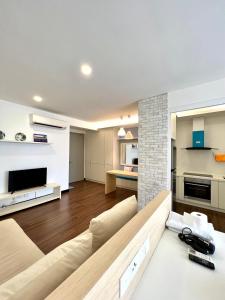 Η κουζίνα ή μικρή κουζίνα στο SILKSKY- Chic Studio for 2, Free Parking, Near Balakong, C180, The Mines, Serdang, Kajang
