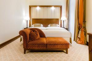 Postel nebo postele na pokoji v ubytování Excelsior Hotel Ernst am Dom