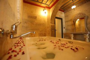 Koupelna v ubytování Akritis Cappadocia House