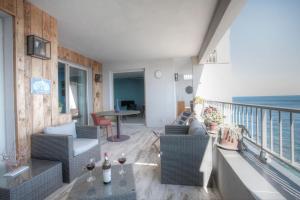 Ban công/sân hiên tại Azura