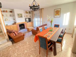A kitchen or kitchenette at S&H El Caprichoso