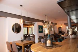 Posezení v ubytování Hotel Hofgut Imsbach Lapointe