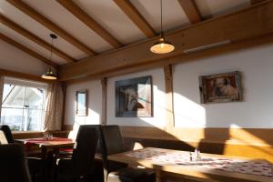 Posezení v ubytování Hotel "Haus am Berg"