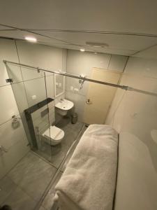 Vannituba majutusasutuses Munnar Ice Queen Resorts