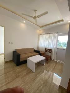 Istumisnurk majutusasutuses Munnar Ice Queen Resorts