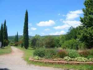 Afbeelding uit fotogalerij van Domaine du Moulin in Le Puech +7 foto's