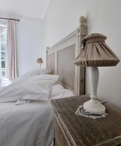 En eller flere senge i et værelse på Castillon Des Baux