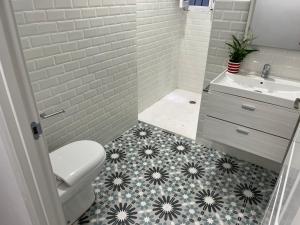 Kúpeľňa v ubytovaní Alzira bonita Apartamento D junto a Plaza Mayor, Santa Catalina