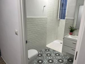 Kúpeľňa v ubytovaní Alzira bonita Apartamento D junto a Plaza Mayor, Santa Catalina