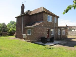 Gallery image of Large 4 Bedroom House in Norfolk Perfect for Families and Groups of Friends in Stoke Ferry
