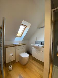 Baðherbergi á Highland Stays - Ben View Double Rooms