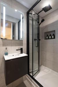 Bilik mandi di Edge Mere Apartment, Bowness-on-Windermere
