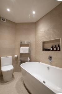 Imagen de la galería de Edge Mere Apartment, Bowness-on-Windermere, en Bowness-on-Windermere