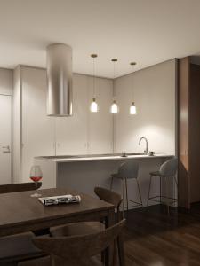 Küche/Küchenzeile in der Unterkunft Gallery Townhouse & Home