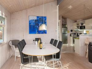 Galeriebild der Unterkunft Holiday home Juelsminde LXXIX in Sønderby