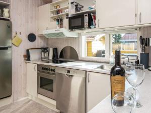 Galeriebild der Unterkunft Holiday home Juelsminde LXXIX in Sønderby