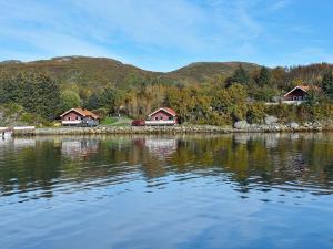 Imagen de la galería de 6 person holiday home in Bud, en Bud