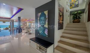 Bazén v ubytování Villa Jacuzzi Seaview Villa nebo v jeho okolí