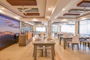 Mount Amara Hotel & Spa, Siliguri餐厅或其他用餐的地方