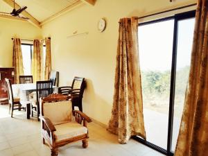 Posezení v ubytování Redstone Hills, Diveagar