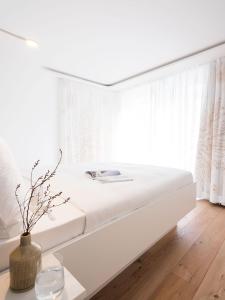 Neuro Campus Hotel客房内的一张或多张床位