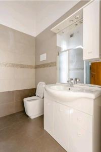 Kúpeľňa v ubytovaní Centro Storico - Stazione a 500m Strategico Elegant Loft