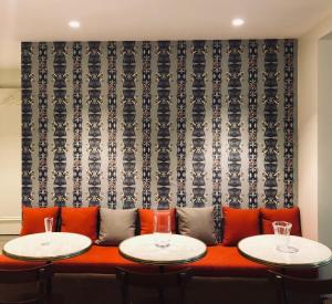 Hôtel Le Mouton Bleu的休息区