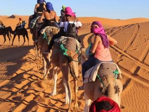 Hosté ubytování Azalay Luxury Camp Merzouga