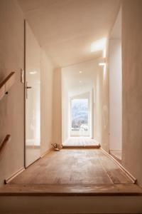 Posteľ alebo postele v izbe v ubytovaní Chalet Happy Family, secluded location, 15 min to salzburg and just short to t lakes sound of music, BBQ&bikes&sunbeds for free, up to 14p