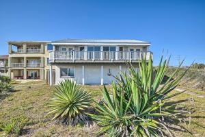 Gallery image of Sunny Home with Decks and Views, Steps to Beach! in Flagler Beach