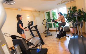 Fitness centrum a/nebo fitness zařízení v ubytování Albergo Miravalle Fai della Paganella