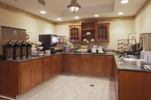 A kitchen or kitchenette at Wingate By Wyndham