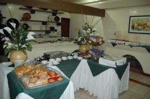 Comida no hotel ou em algum lugar perto