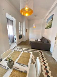 Et opholdsområde på Ruzafa Vibes Apartments