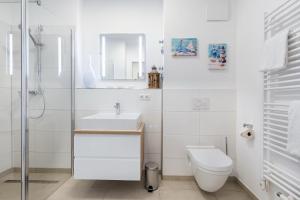 Koupelna v ubytování Aparthotel Ostseeallee Aparthotel Ostseeallee 4-33 + 13 fotografií