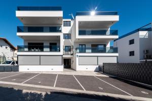 Budova, v ktorej sa apartmán nachádza